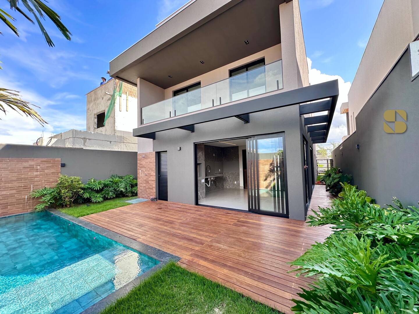 Casa, 5 quartos, 306 m² - Foto 1