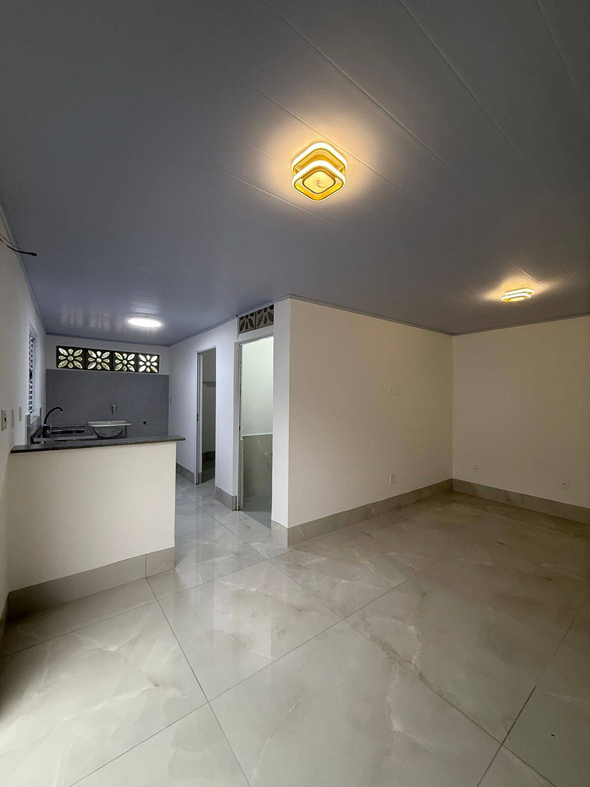 Casa, 2 quartos, 90 m² - Foto 1