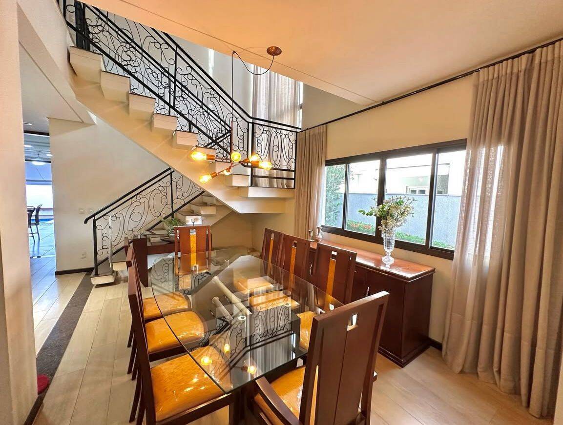 Sobrado, 4 quartos, 350 m² - Foto 2