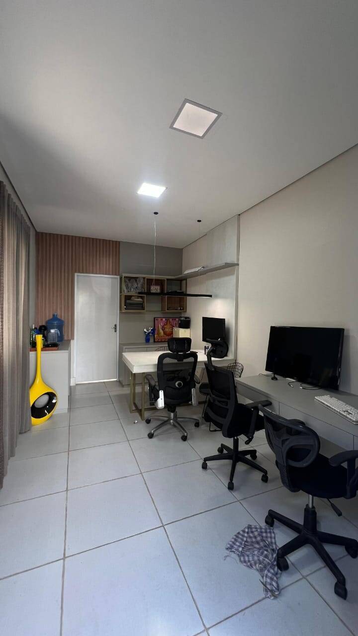 Sala-Conjunto, 200 m² - Foto 1