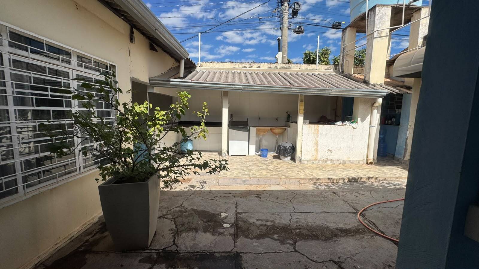 Casa, 6 quartos, 200 m² - Foto 4