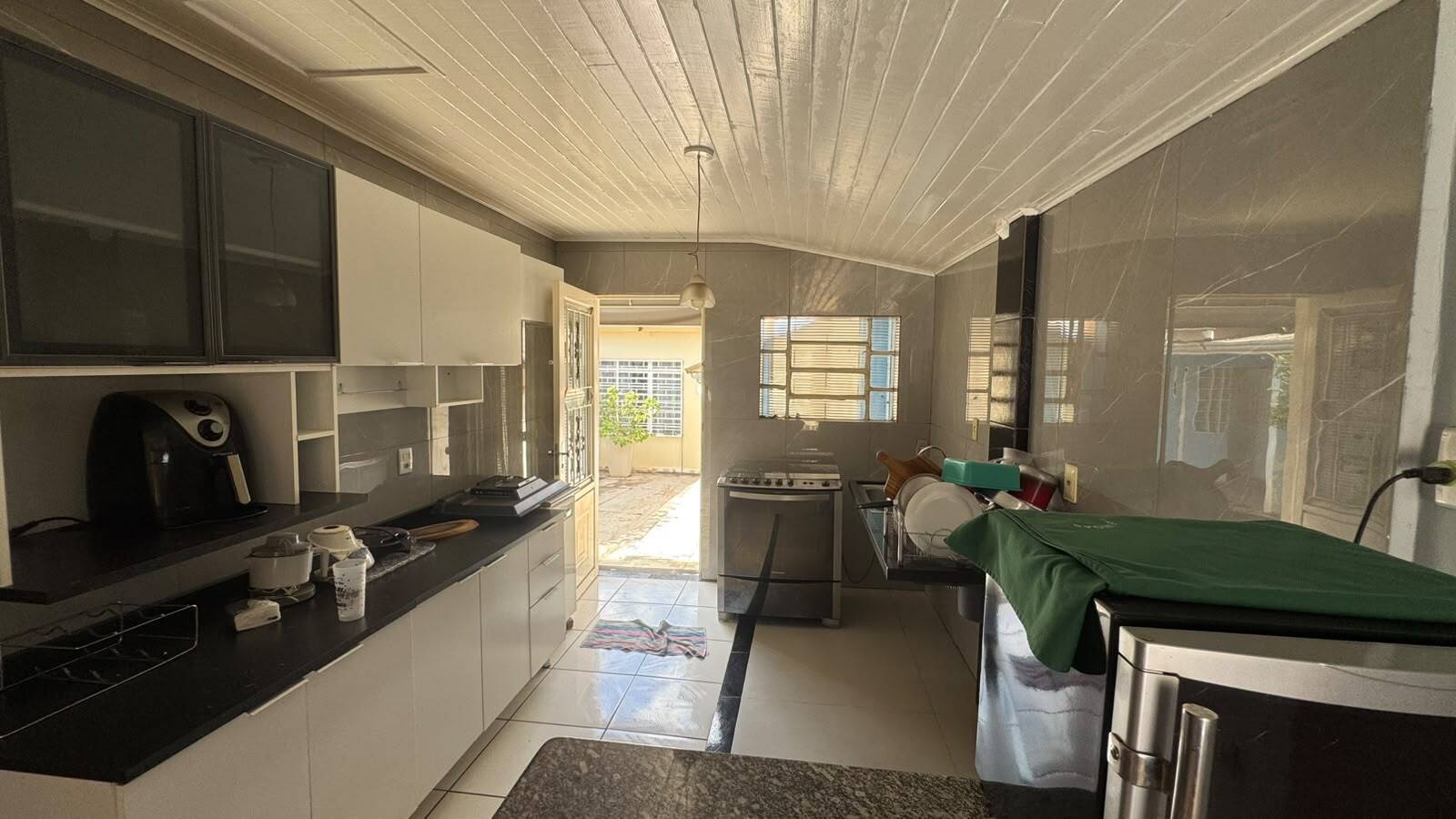 Casa, 6 quartos, 200 m² - Foto 7