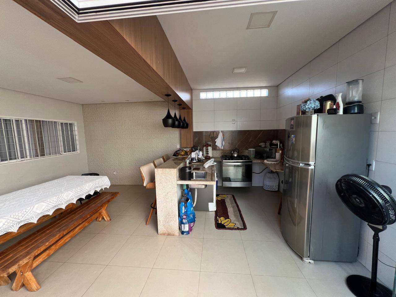 Casa, 4 quartos, 190 m² - Foto 4
