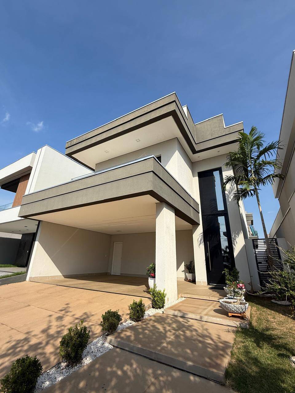 Sobrado, 4 quartos, 289 m² - Foto 1