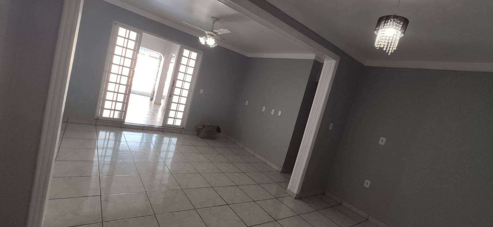 Casa, 4 quartos, 90 m² - Foto 1
