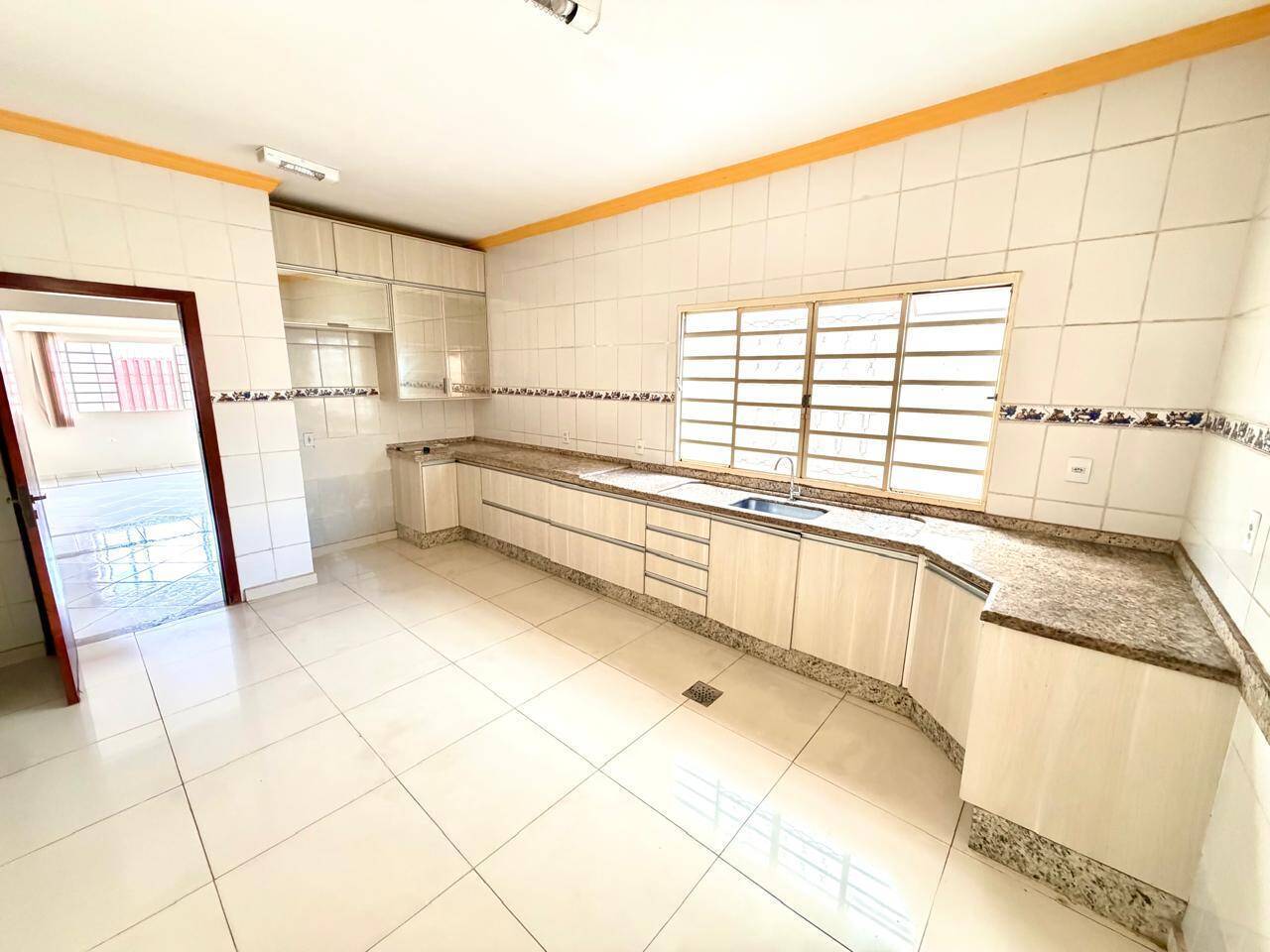 Casa, 2 quartos, 260 m² - Foto 28