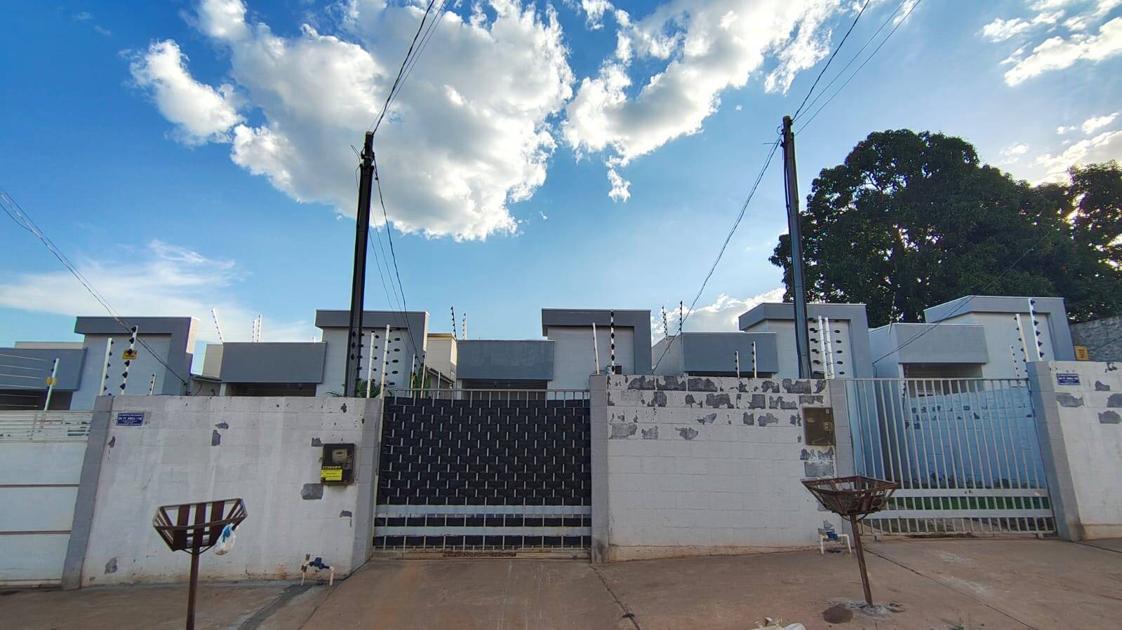 Casa, 2 quartos, 60 m² - Foto 1