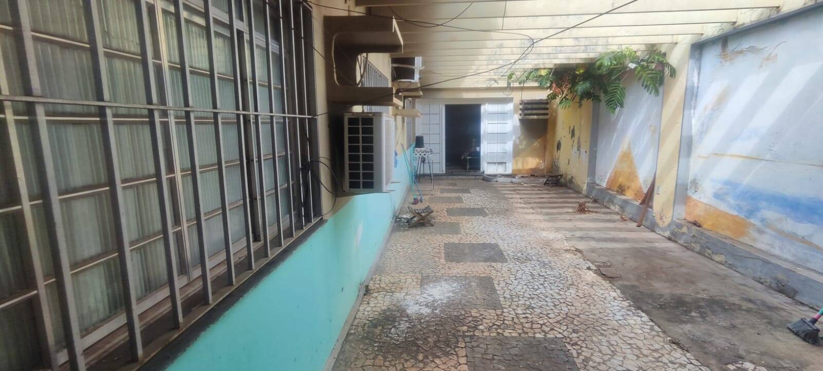 Casa, 6 quartos, 360 m² - Foto 3