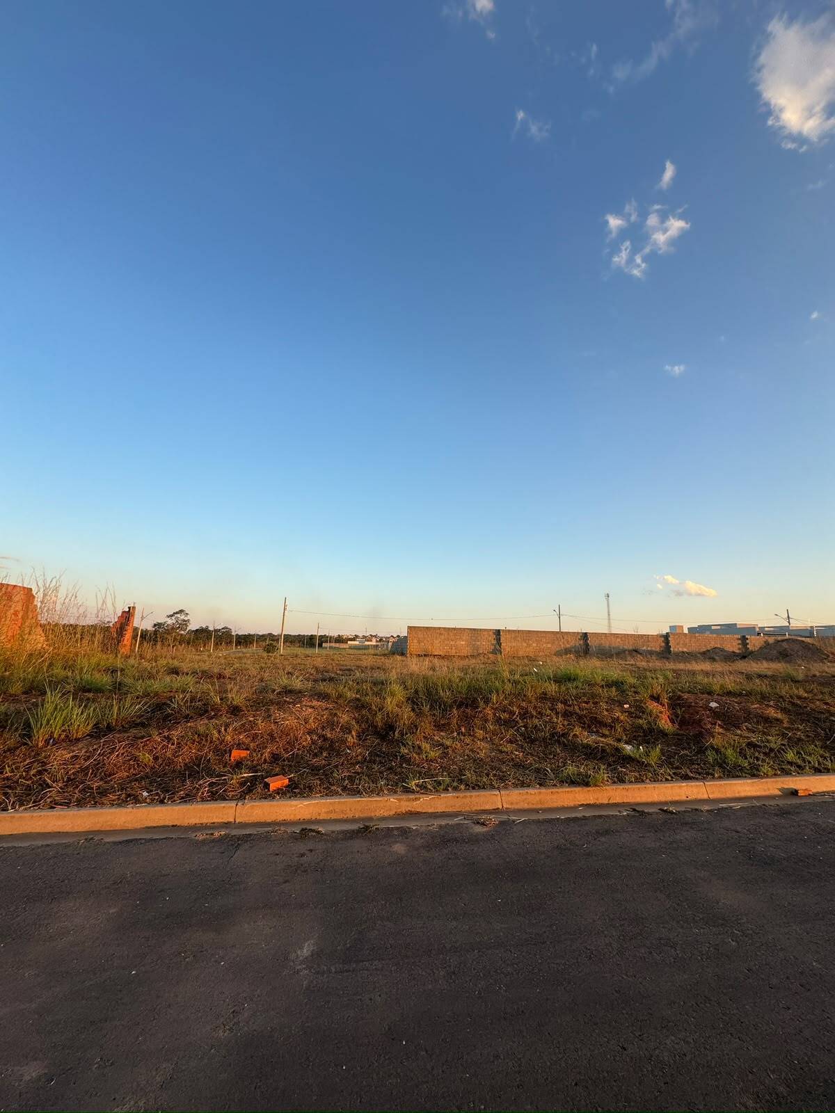 Terreno, 338 m² - Foto 1