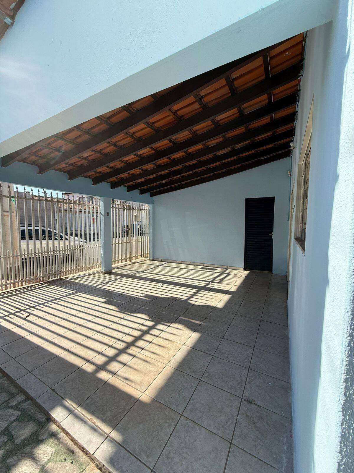 Casa, 2 quartos, 220 m² - Foto 1