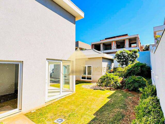 Venda em Condomínio Residencial Florais dos Lagos - Cuiabá