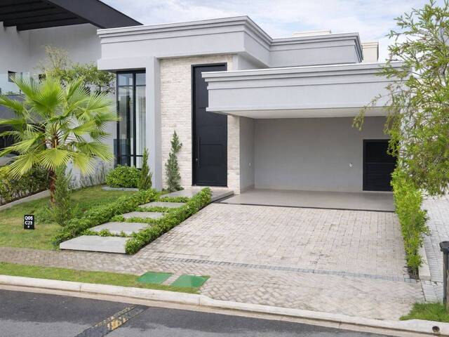 #6 - Casa em condomínio para Venda em Cuiabá - MT