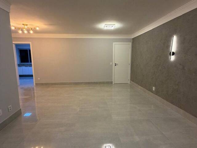 Apartamento para Venda em Cuiabá - 2
