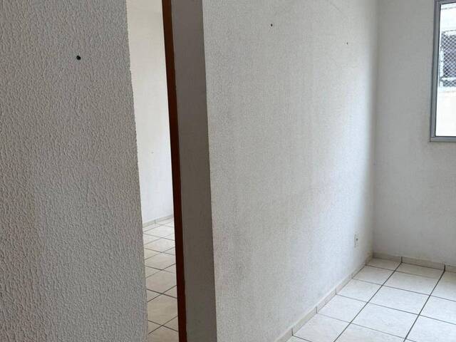 Apartamento para Venda em Várzea Grande - 2