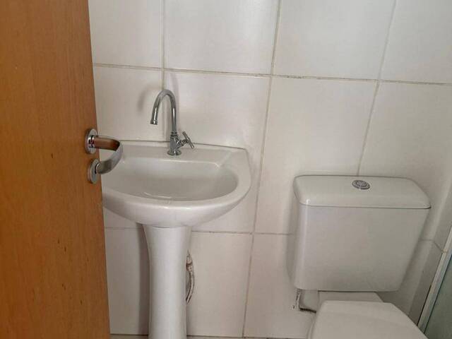 Apartamento para Venda em Várzea Grande - 3