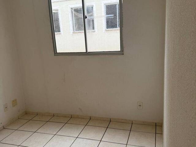 Apartamento para Venda em Várzea Grande - 5