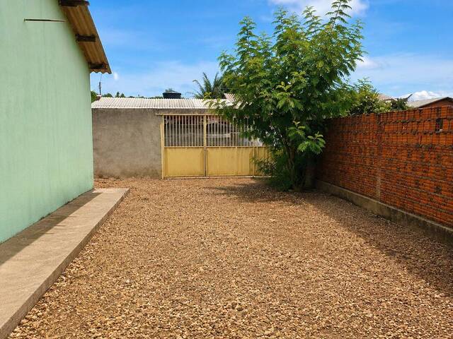 Casa para Venda em Várzea Grande - 4