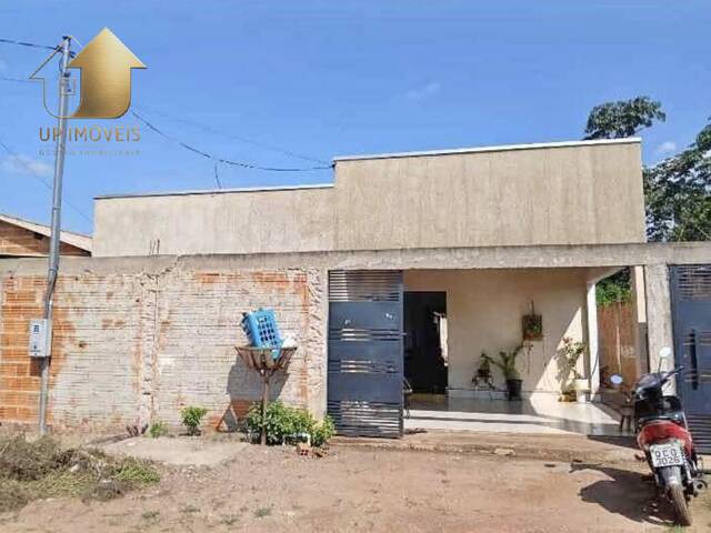Casa para Venda em Cuiabá - 2