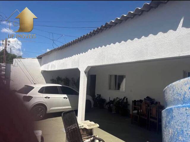 Casa para Venda em Cuiabá - 2