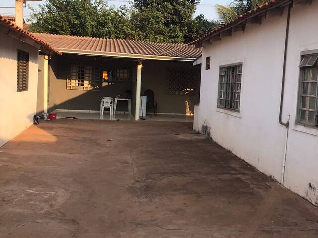 Casa para Venda em Cuiabá - 2
