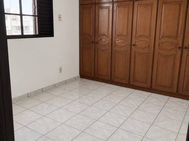 Apartamento para Locação em Cuiabá - 4