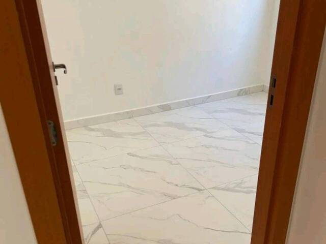 Apartamento para Venda em Várzea Grande - 4