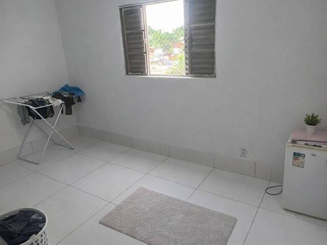 Apartamento para Venda em Cuiabá - 2