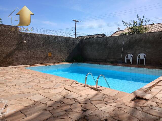 Casa para Venda em Cuiabá - 3