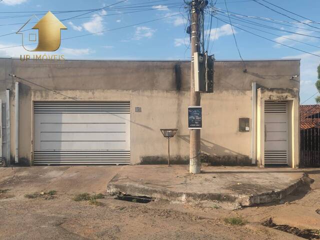 Casa para Venda em Cuiabá - 2