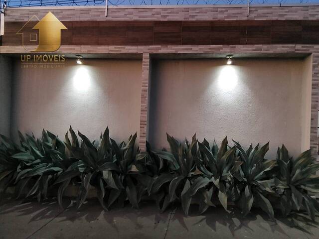 Casa para Venda em Várzea Grande - 4