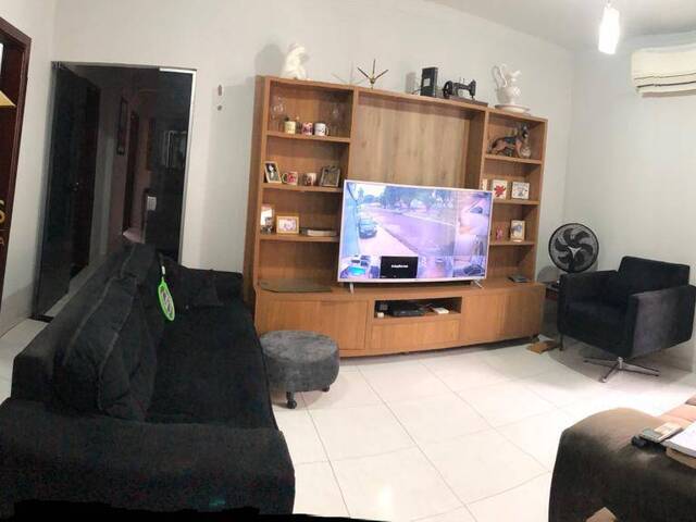 Casa para Venda em Cuiabá - 5