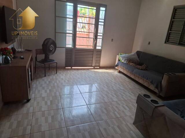 Casa para Venda em Cuiabá - 2