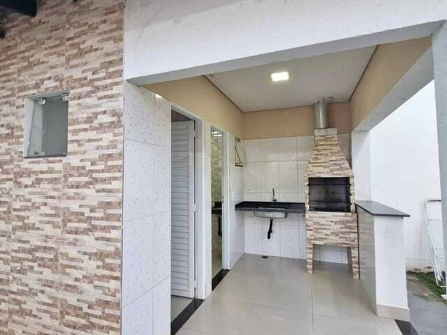 Casa para Venda em Cuiabá - 2