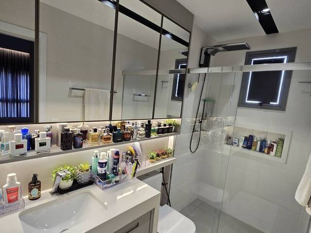 Apartamento para Venda em Cuiabá - 2