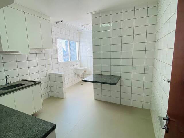 Apartamento para Venda em Cuiabá - 2