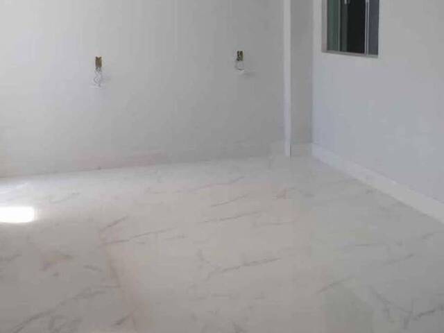 Casa para Locação em Várzea Grande - 5