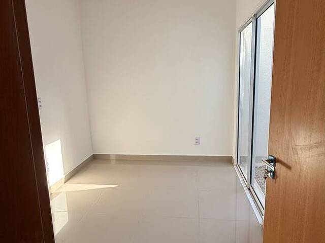 Casa para Locação em Cuiabá - 2