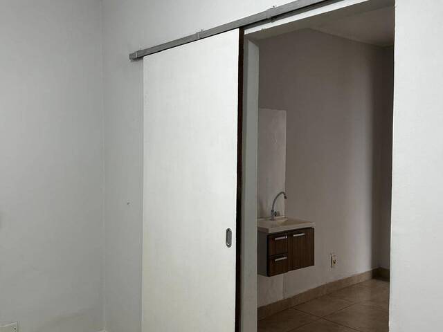 Sala para Locação em Cuiabá - 4