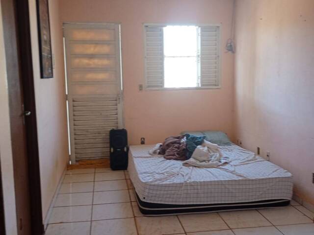 Casa para Venda em Várzea Grande - 5