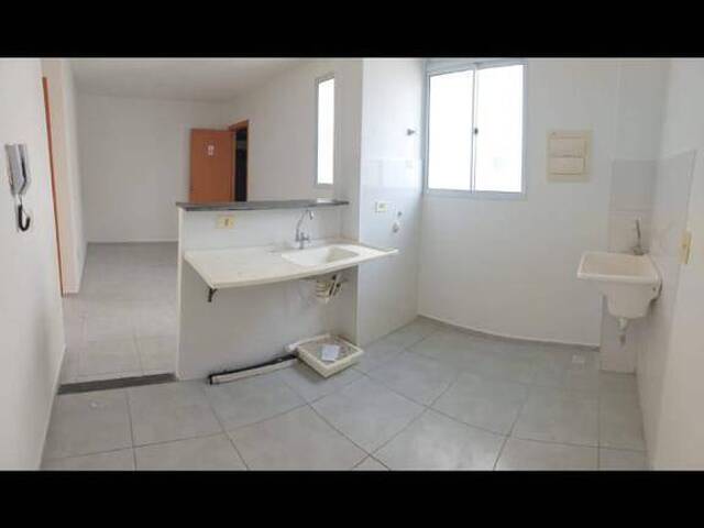 Apartamento para Venda em Várzea Grande - 4