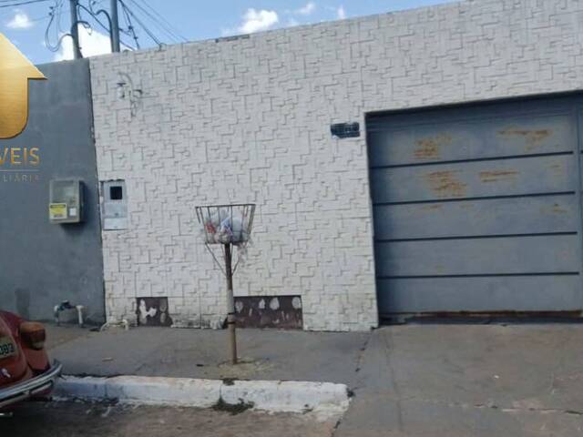 Casa para Venda em Várzea Grande - 5
