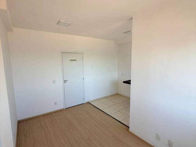 Apartamento para Venda em Cuiabá - 4