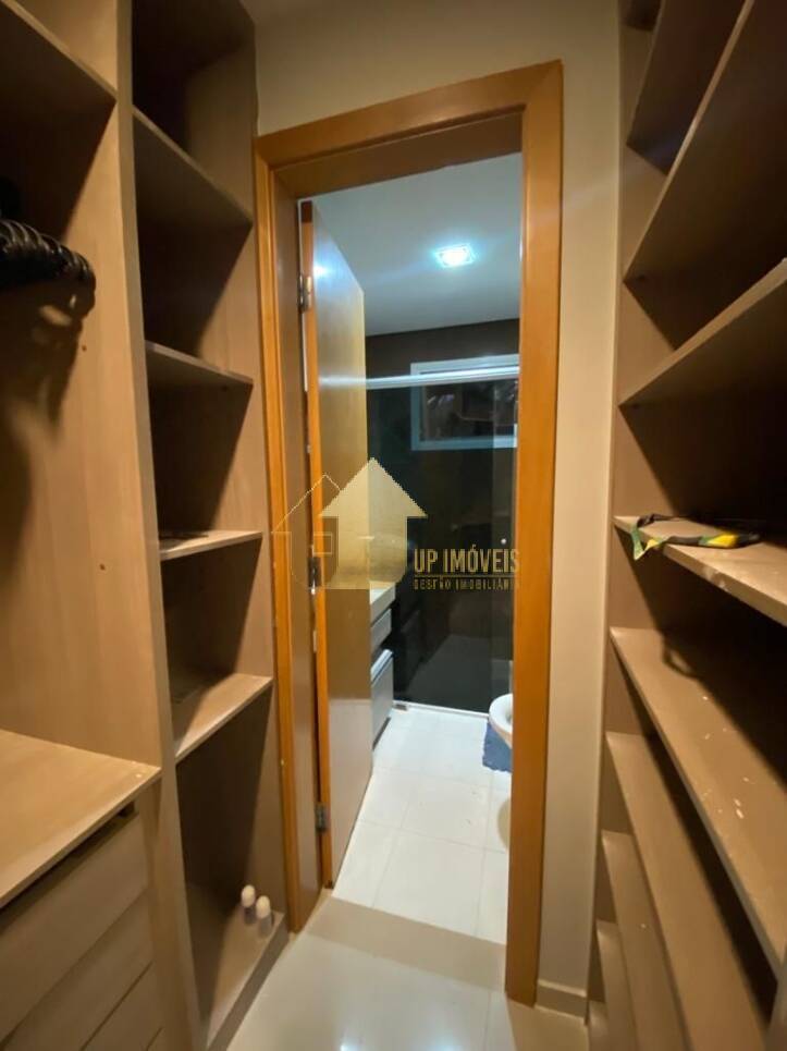 Casa de Condomínio à venda com 4 quartos, 300m² - Foto 22