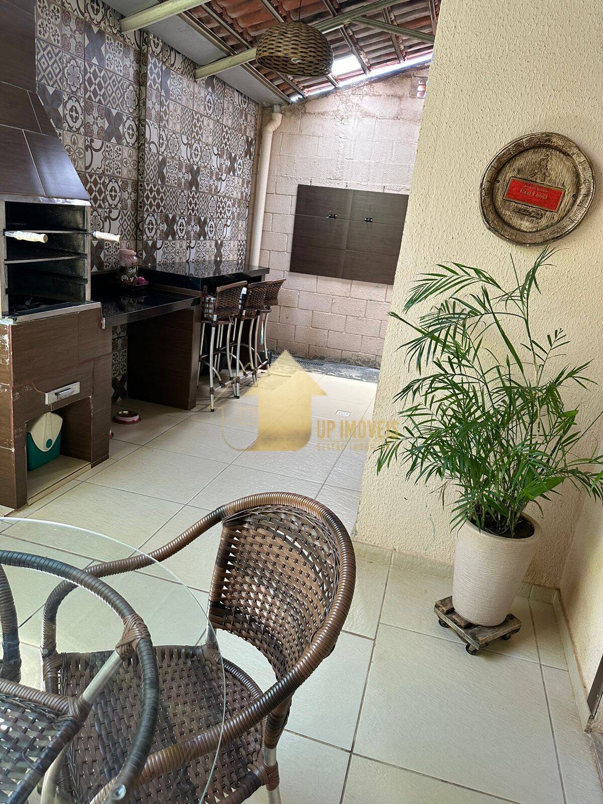 Casa de Condomínio à venda com 2 quartos, 60m² - Foto 1