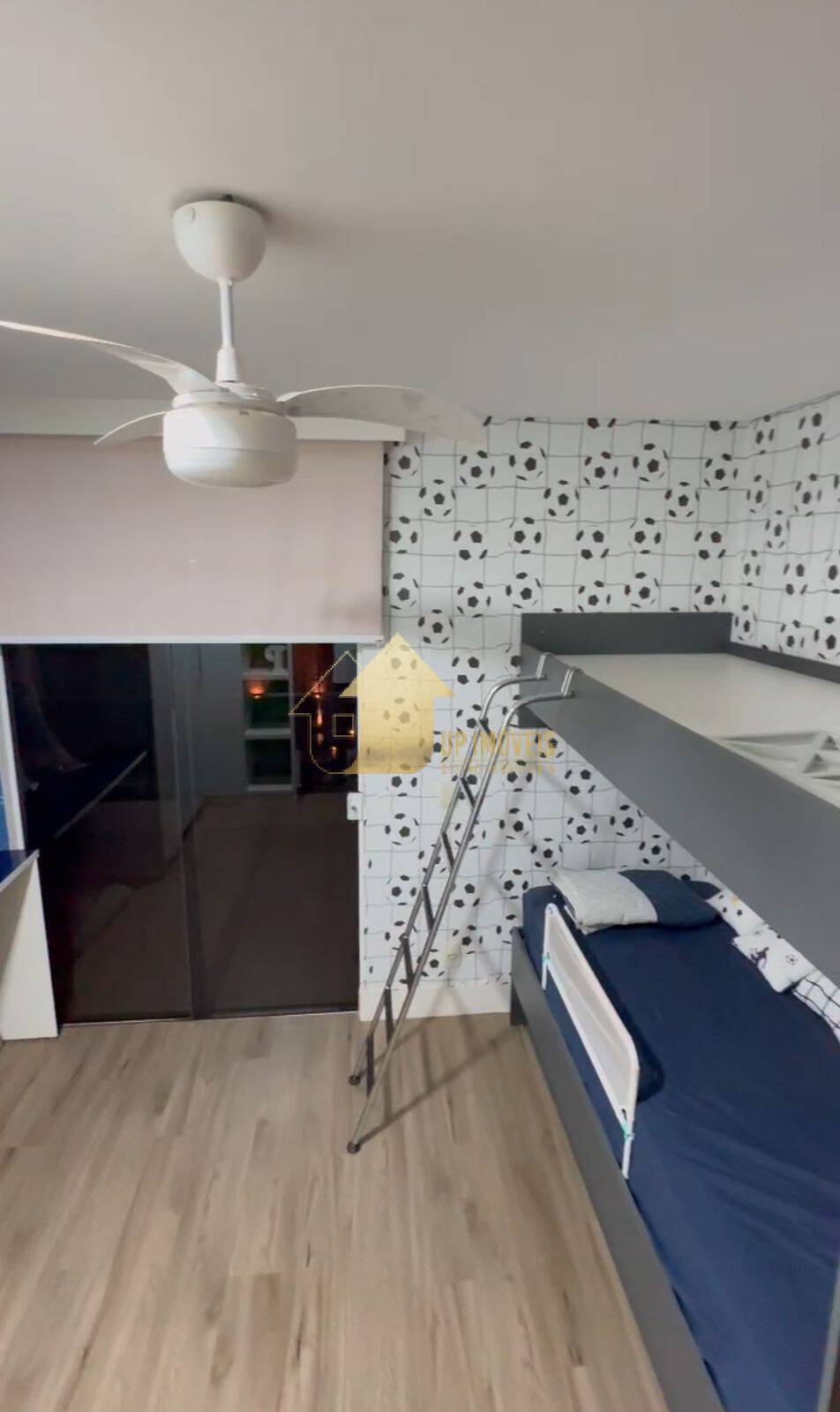 Casa à venda com 4 quartos, 316m² - Foto 11