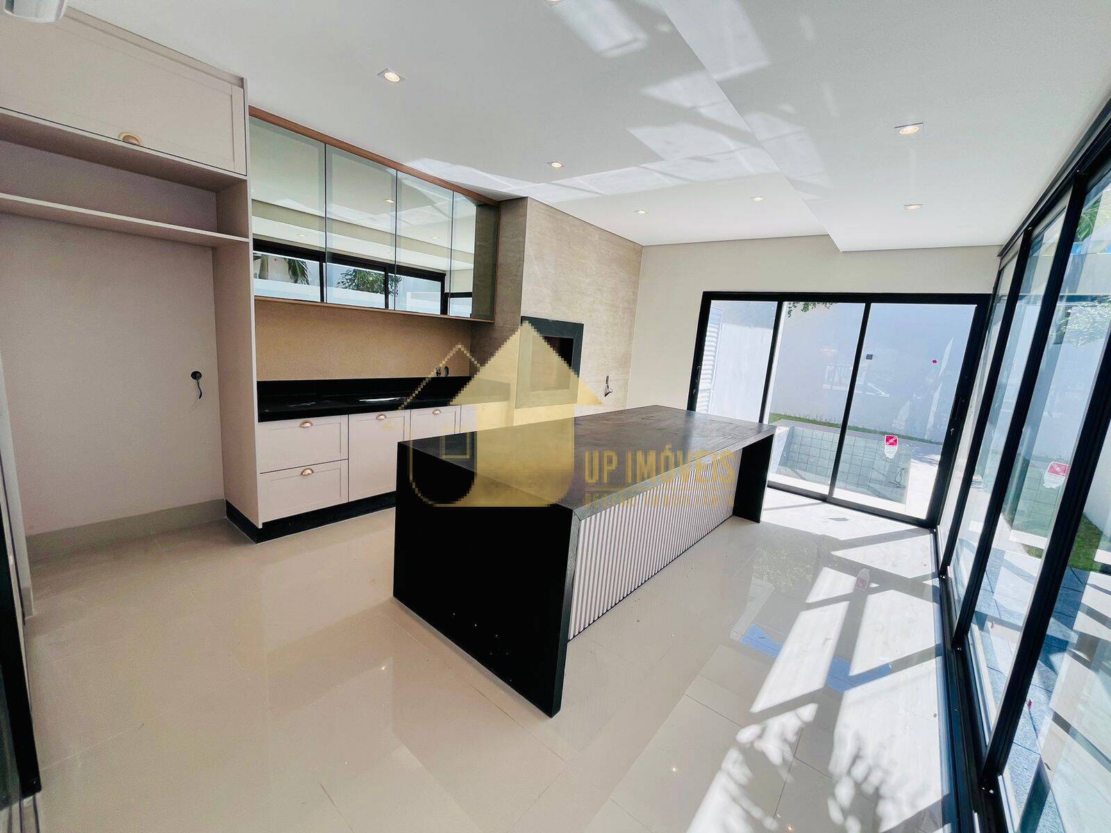 Casa de Condomínio à venda com 3 quartos, 200m² - Foto 9