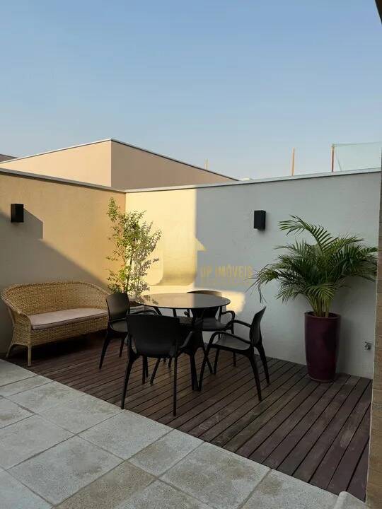 Casa de Condomínio à venda com 4 quartos, 275m² - Foto 4