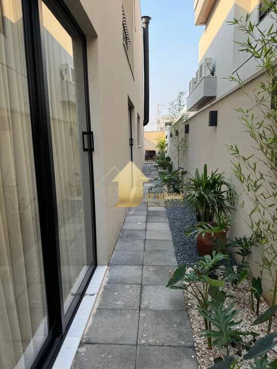 Casa de Condomínio à venda com 4 quartos, 275m² - Foto 6