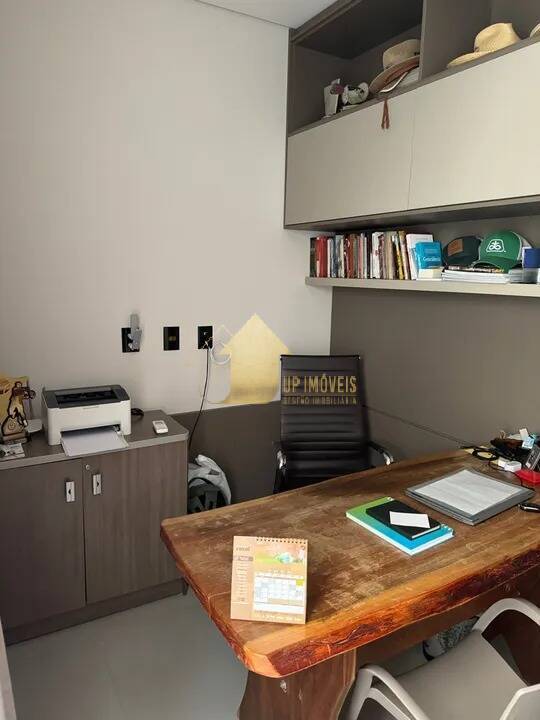 Casa de Condomínio à venda com 4 quartos, 275m² - Foto 10