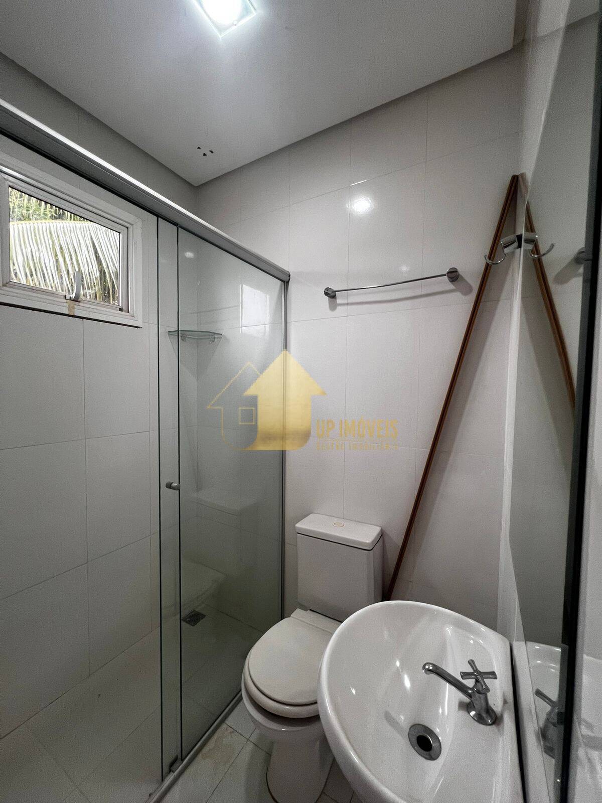 Casa de Condomínio à venda com 4 quartos, 300m² - Foto 28